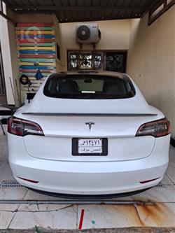 تسلا موديل 3